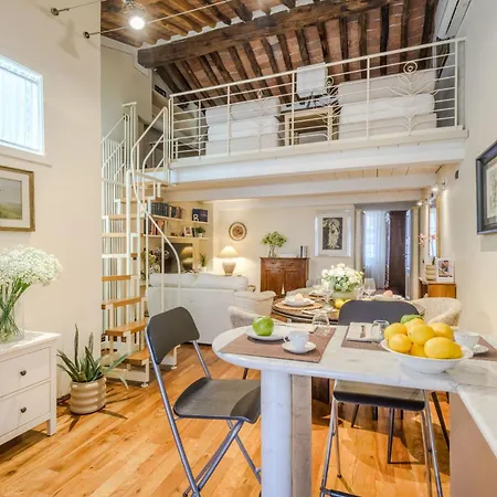 Fatinelli 10, A Charming Abode With Terrace * Lucca