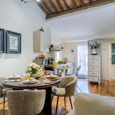 Fatinelli 10, A Charming Abode With Terrace Apartmán *