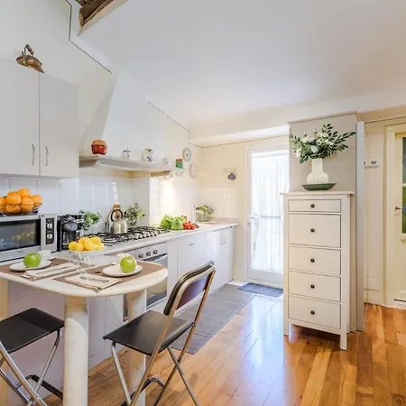 Apartmán Fatinelli 10, A Charming Abode With Terrace